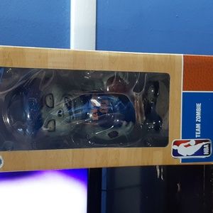 NEW YORK KNICKS "Forever Nightmares" Zombie NBA Bobblehead